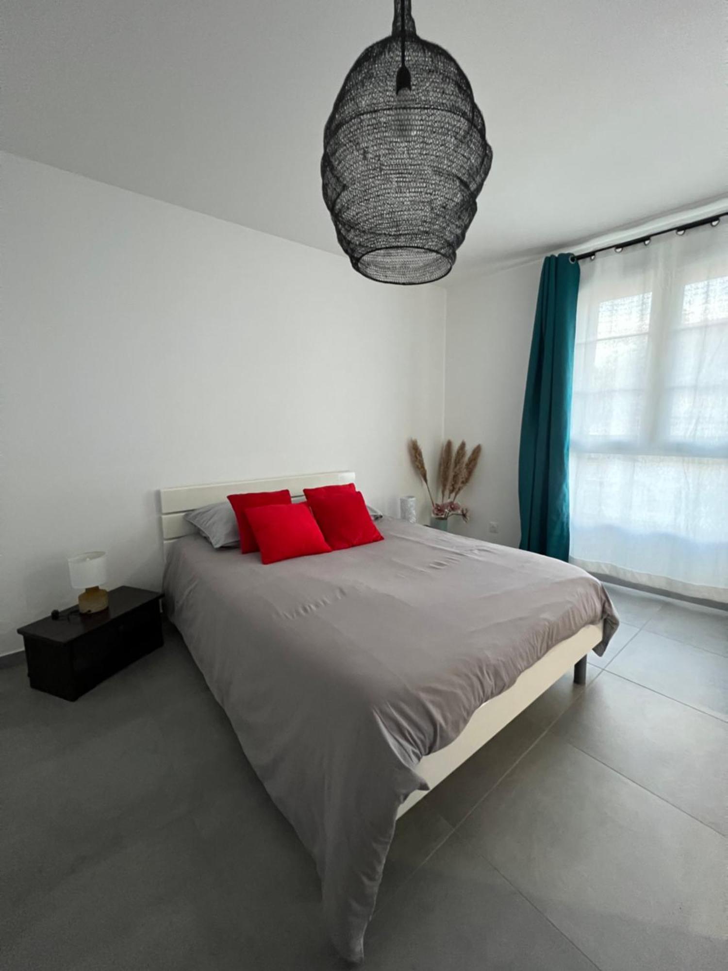 Neuf, Centre-ville De Appartement Morestel