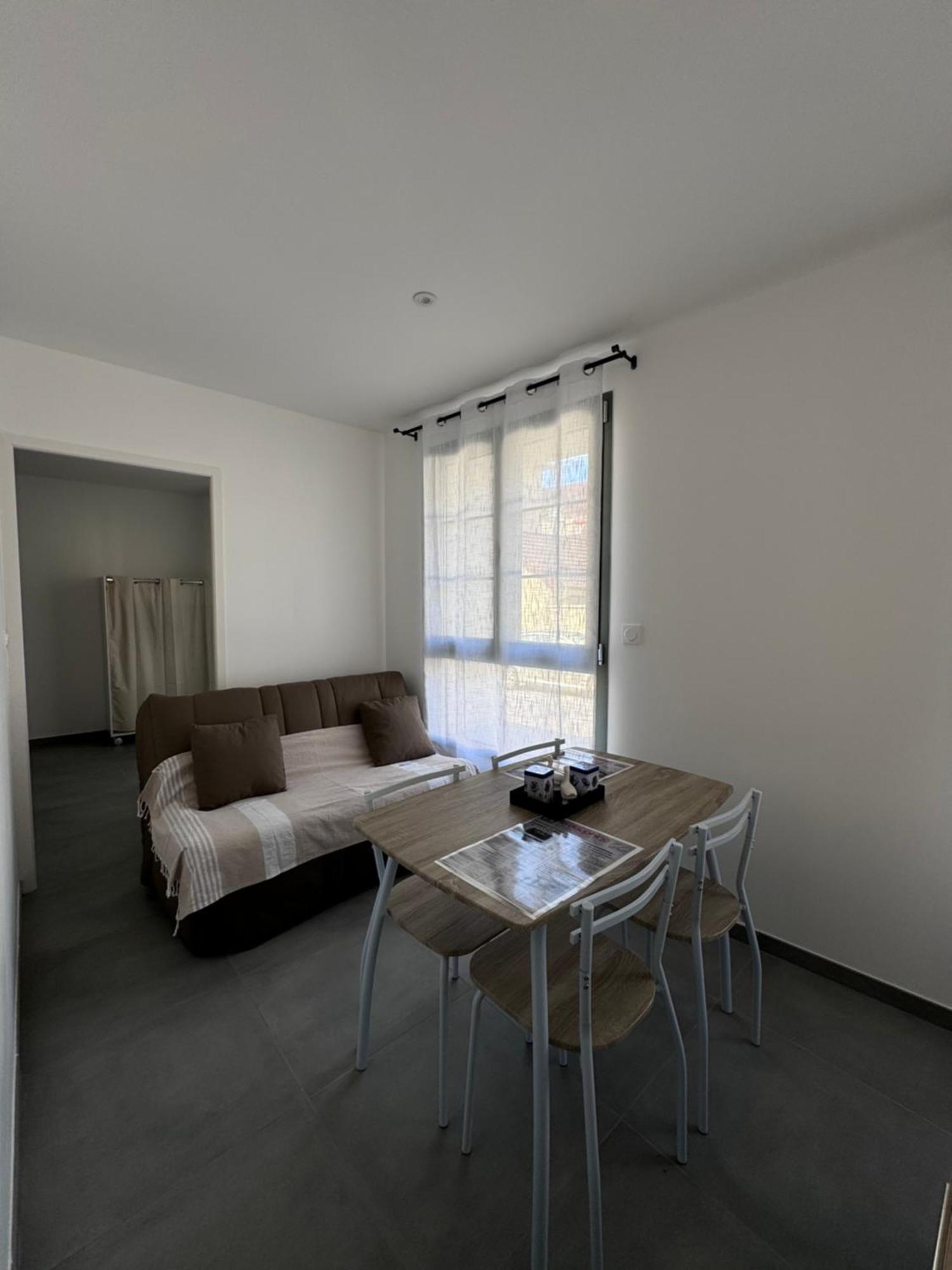 Apartment Neuf, Centre-ville De
