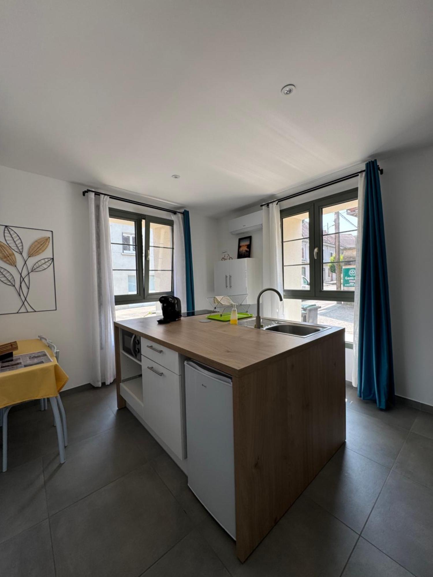 Neuf, Centre-ville De - Boyraz Apartment Morestel